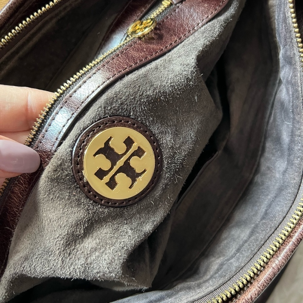 Tory Burch Shoulder Bag - Picture 12 of 16